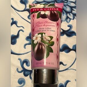 Ivy & Castle Body Lotion Sealed 6.7 fl oz Brand New Moisturizer Plum Blossom